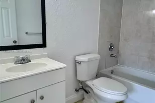 7320 NW 85th Ct, Tamarac, FL 33321 - Photo 11