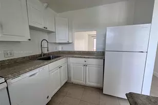 7320 NW 85th Ct, Tamarac, FL 33321 - Photo 5