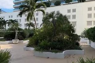 5055 Collins Ave, Miami Beach, FL 33140 - Photo 15