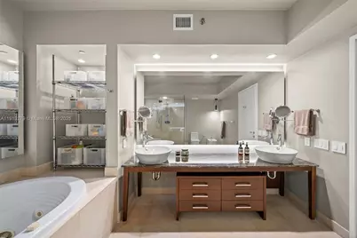 450 Alton Rd #805, Miami Beach, FL 33139 - Photo 19