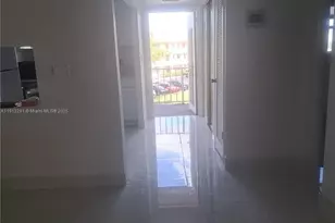 8225 Sunrise Lakes Blvd, Sunrise, FL 33322 - Photo 17