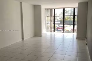 1000 Parkview Dr, Hallandale Beach, FL 33009 - Photo 7