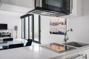 2201 Collins Ave, Miami Beach, FL 33139 - Photo 7