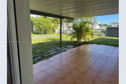 10371 SW 201st Ter, Cutler Bay, FL 33189 - Photo 15
