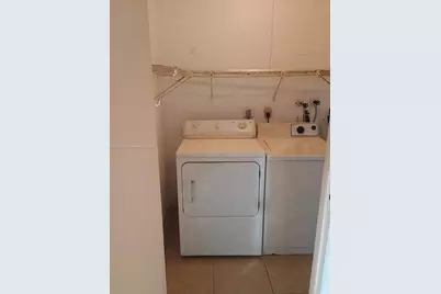 235 E Burgundy  E #235, Delray Beach, FL 33484 - Photo 17