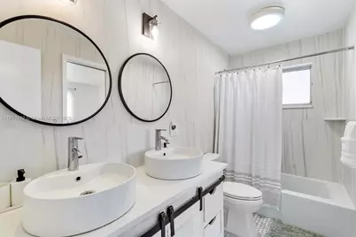 1951 NW 33rd Ct, Oakland Park, FL 33309 - Photo 13