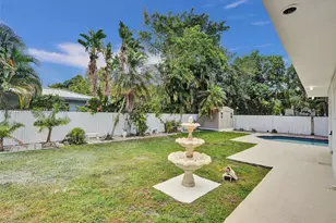 1102 NE 117th St, Biscayne Park, FL 33161 - Photo 15