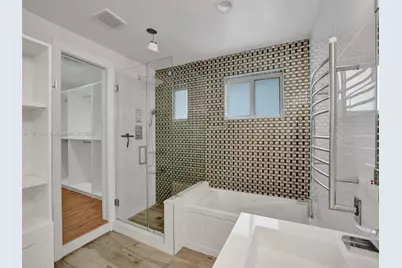 1102 NE 117th St, Biscayne Park, FL 33161 - Photo 27