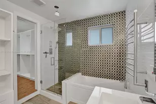 1102 NE 117th St, Biscayne Park, FL 33161 - Photo 27