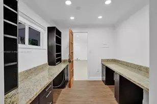 1102 NE 117th St, Biscayne Park, FL 33161 - Photo 21