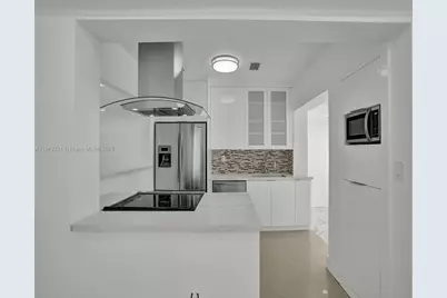 1102 NE 117th St, Biscayne Park, FL 33161 - Photo 9