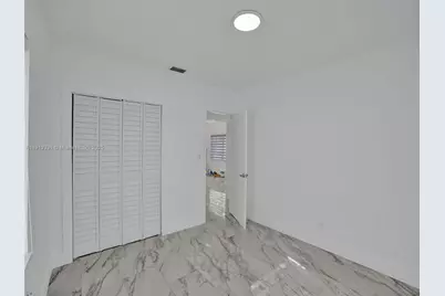 1102 NE 117th St, Biscayne Park, FL 33161 - Photo 29