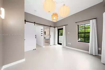 151 NE 43rd St, Miami, FL 33137 - Photo 9