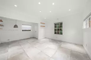 151 NE 43rd St, Miami, FL 33137 - Photo 43