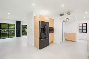 151 NE 43rd St, Miami, FL 33137 - Photo 31