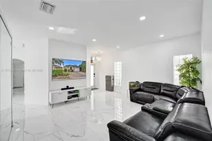 4118 Sapphire Terrace, Weston, FL 33331 - Photo 9