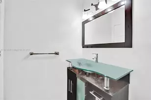 4118 Sapphire Terrace, Weston, FL 33331 - Photo 25