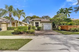 4118 Sapphire Terrace, Weston, FL 33331 - Photo 5