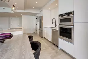 20191 E Country Club Dr, Aventura, FL 33180 - Photo 5