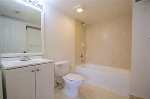 218 NW 12th Ave, Miami, FL 33128 - Photo 21