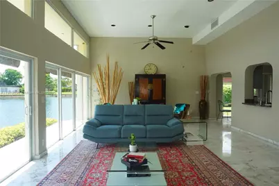 4511 King Palm Dr, Tamarac, FL 33319 - Photo 3