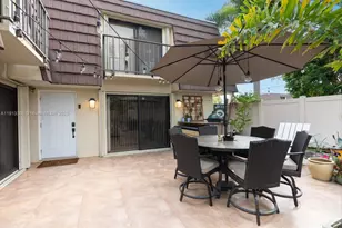 7124 71st Way, West Palm Beach, FL 33407 - Photo 1