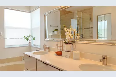 1374 NW 159th Ave, Pembroke Pines, FL 33028 - Photo 23