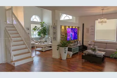 1374 NW 159th Ave, Pembroke Pines, FL 33028 - Photo 9