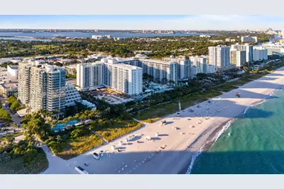 2301 Collins Ave #1634, Miami Beach, FL 33139 - Photo 5