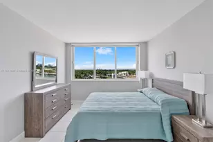 5005 Collins Ave, Miami Beach, FL 33140 - Photo 25