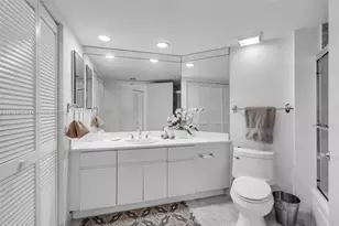 16485 Collins Ave, Sunny Isles Beach, FL 33160 - Photo 23