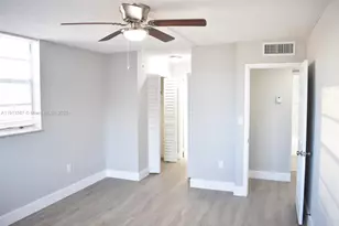 16465 NE 22nd Ave, North Miami Beach, FL 33160 - Photo 15