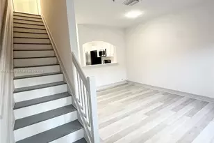 7991 NW 8th St, Miami, FL 33126 - Photo 9