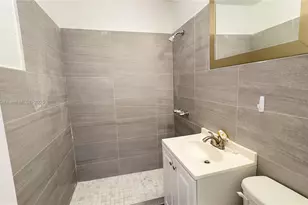 1176 NW 48th St, Miami, FL 33127 - Photo 15