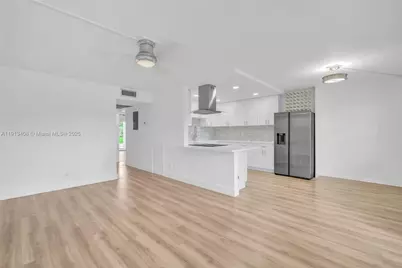 2048 Hythe C #2048, Boca Raton, FL 33434 - Photo 3