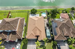 2490 SE 1st St, Homestead, FL 33033 - Photo 11