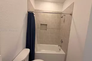 871 SE 16th Ct, Miami, FL 33034 - Photo 15