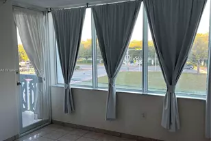 8233 Harding Ave, Miami Beach, FL 33141 - Photo 15