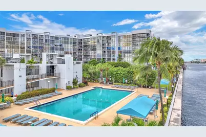 1000 Parkview Dr #229, Hallandale Beach, FL 33009 - Photo 3