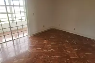 8851 Sunrise Lakes Blvd, Sunrise, FL 33322 - Photo 7