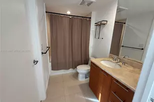 50 Biscayne Blvd, Miami, FL 33132 - Photo 17