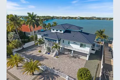 16745 Tamarind Rd, Sugarloaf, FL 33042 - Photo 1