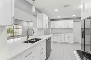 6800 NW 58th Ct, Tamarac, FL 33321 - Photo 11