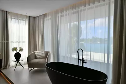 375 N Hibiscus Dr, Miami Beach, FL 33139 - Photo 29