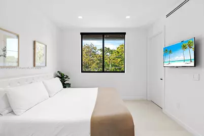 2572 NE 182nd Ter, North Miami Beach, FL 33160 - Photo 29