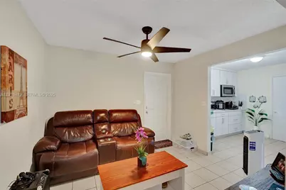 311 E 51st St, Hialeah, FL 33013 - Photo 35