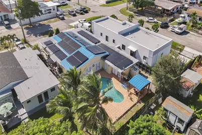 311 E 51st St, Hialeah, FL 33013 - Photo 51