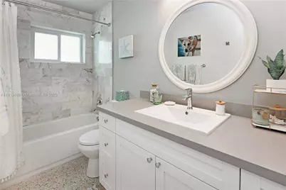 930 N 11th Ct, Hollywood, FL 33019 - Photo 23