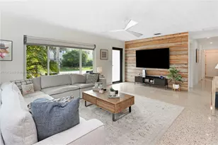 930 N 11th Ct, Hollywood, FL 33019 - Photo 3