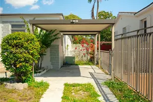 467 SE 3rd St, Hialeah, FL 33010 - Photo 5